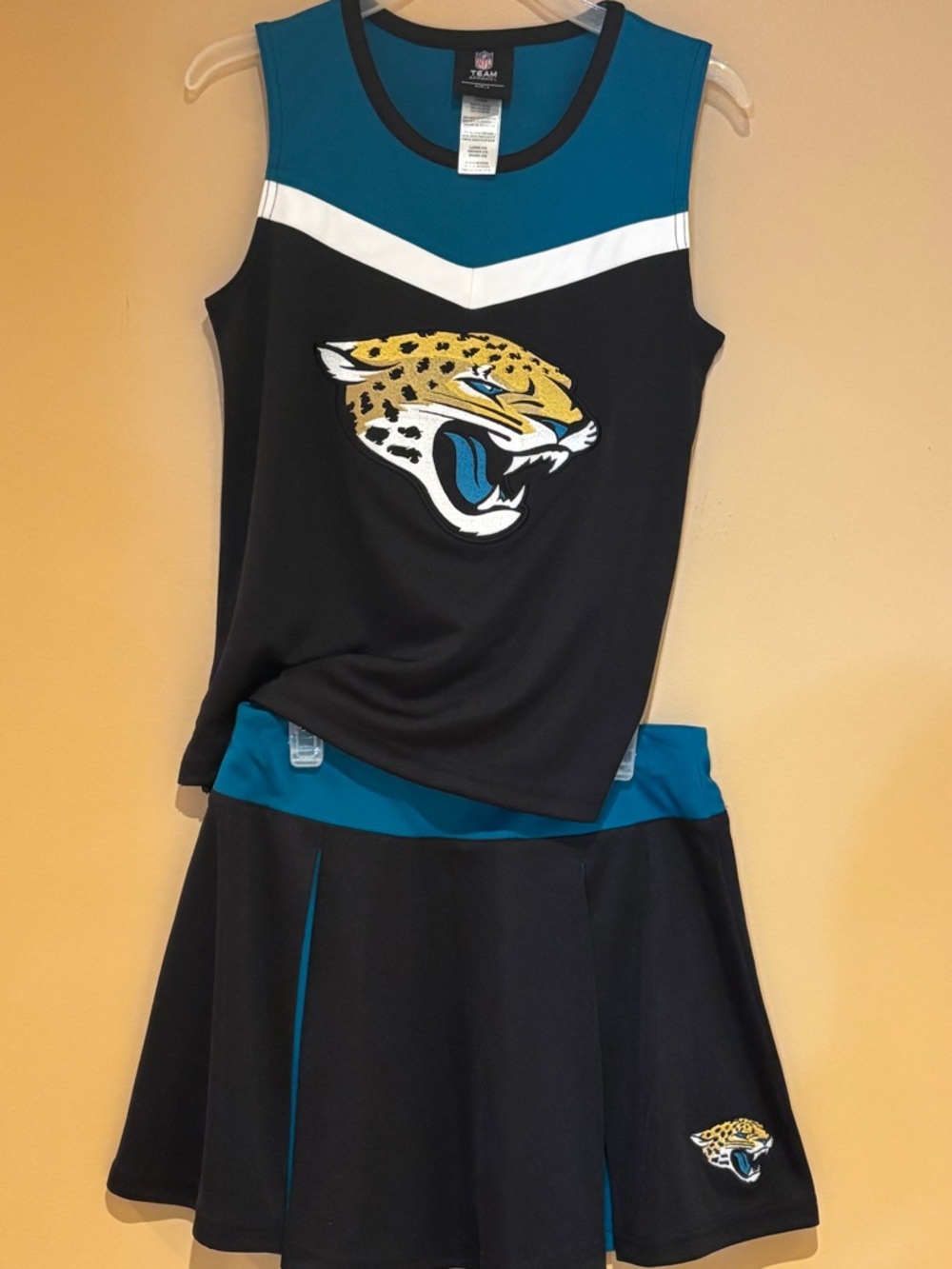 NFL Team Apparel Jacksonville Jaguars Girls 2-Piece Outfit size 14